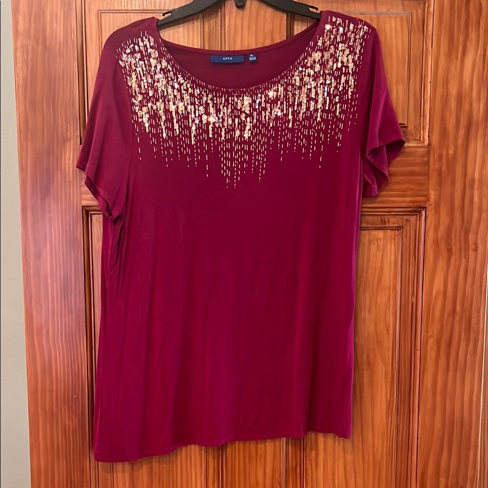women’s size petite large t-shirt